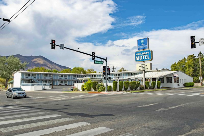 Holiday Motel